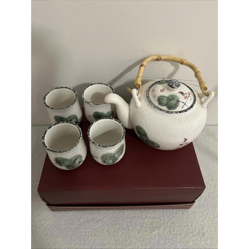 Asian Oriental Tea Set: Tea Pot, 4 Handless Cups Mugs Floral New In Box